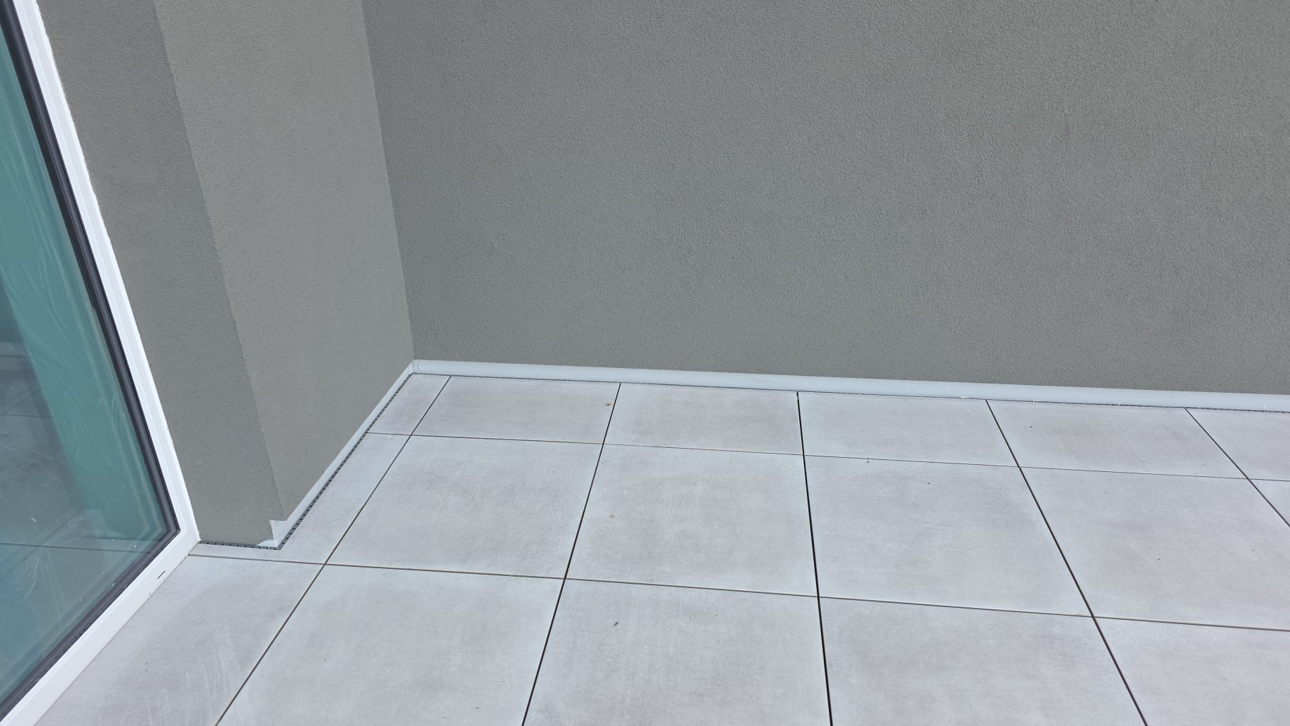 Ukončenie pri stene pomocou profilu "disto"®