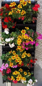 Záhradný vertikálny kvetináč (komplet) 