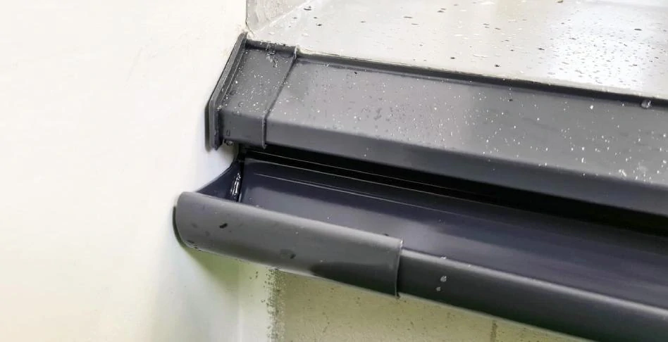 Zvodová rúra k odkvapovému žľabu „PR65“