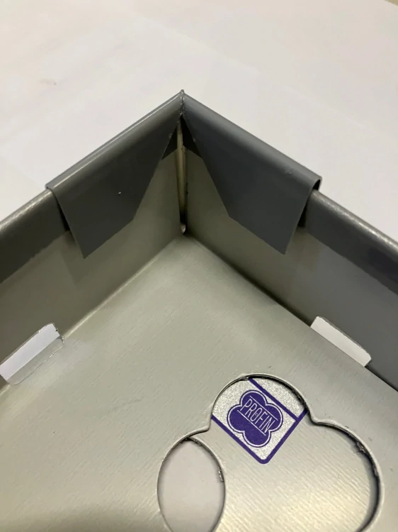 ROH k balkónovým ukončovacím profilom "L" a "C"