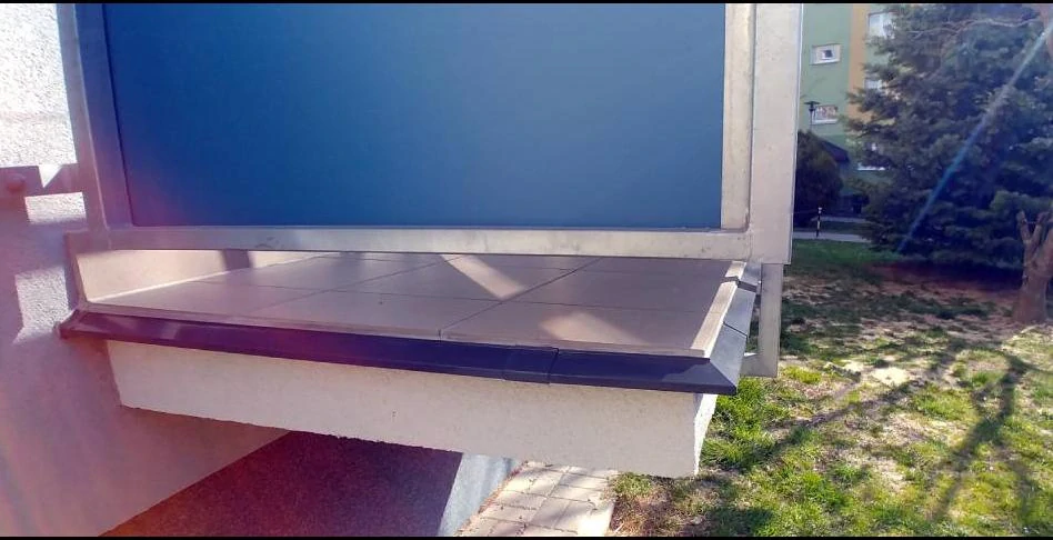 Balkónová lišta 100 | ROH a KOUT 