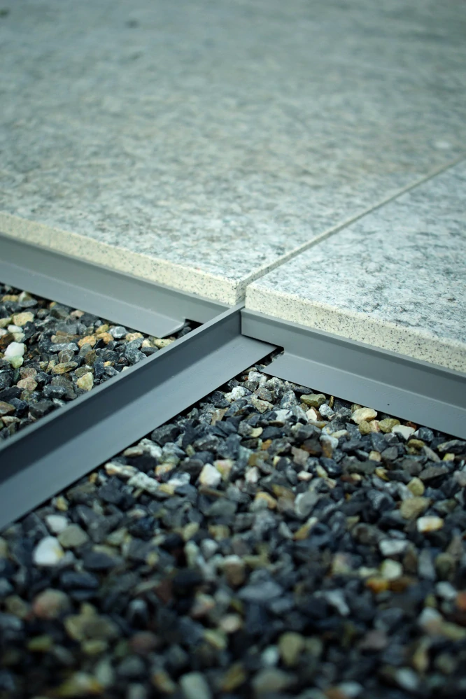 Škárovací profil "T" pod dlažbu | Špárfix | krížový profil | špára 3 mm